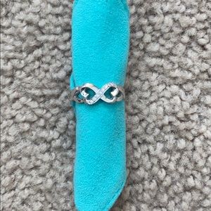 Tiffany 18k Picasso heart ring